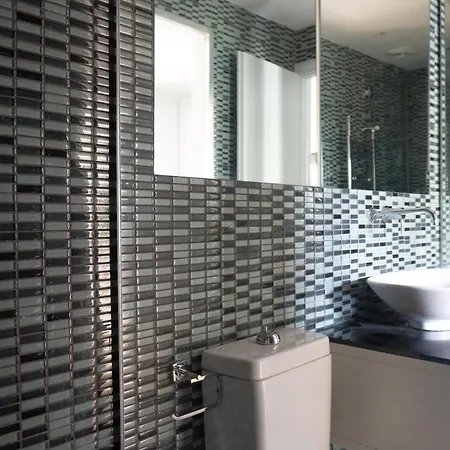Ferienwohnung The Burton Luxury 1Br In Plaka, Athen Exterior foto